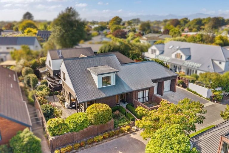 Photo of property in 237a Maidstone Road, Avonhead, Christchurch, 8042