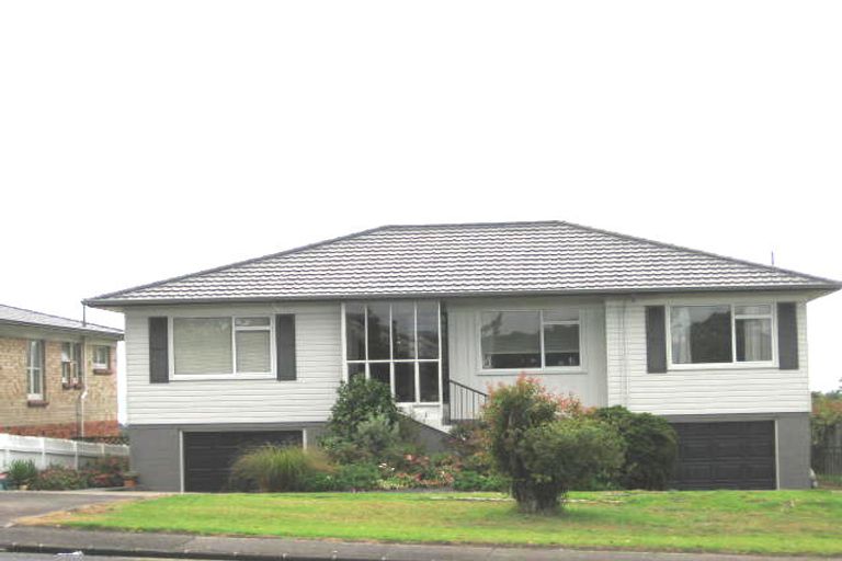 Photo of property in 4209 Great North Road, Glen Eden, Auckland, 0602
