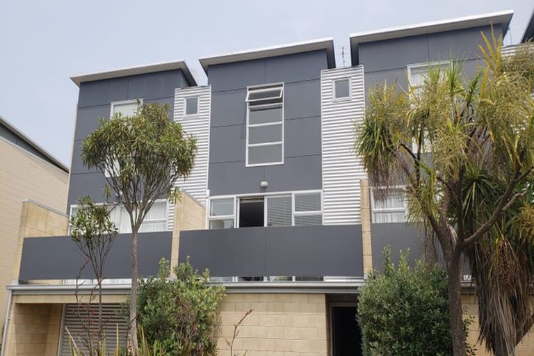 Photo of property in 142 Purchas Street, Edgeware, Christchurch, 8013