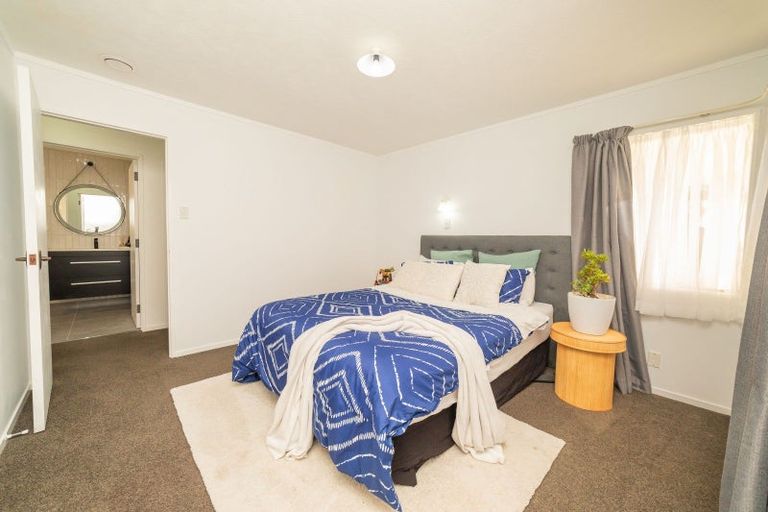 Photo of property in 2c Woodfield Avenue, Roslyn, Palmerston North, 4414