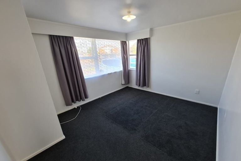 Photo of property in 2/10 Idlewild Avenue, Mangere, Auckland, 2022