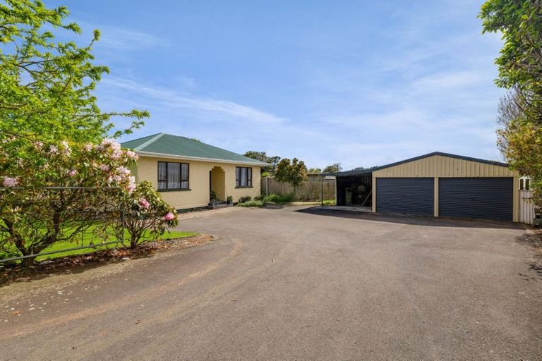 Photo of property in 275 Henwood Road, Paraite, New Plymouth, 4372
