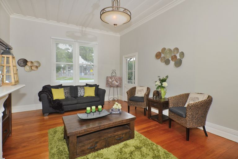 Photo of property in 13 Manse Street, Regent, Whangarei, 0112