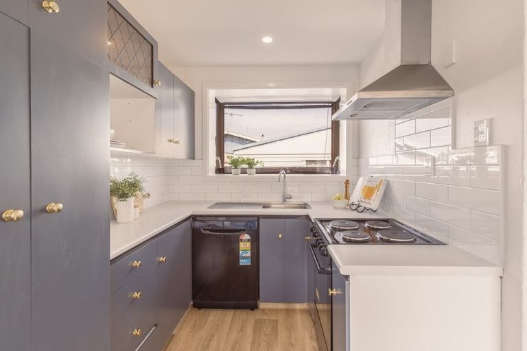 Photo of property in 49 Orrick Crescent, Avondale, Christchurch, 8061