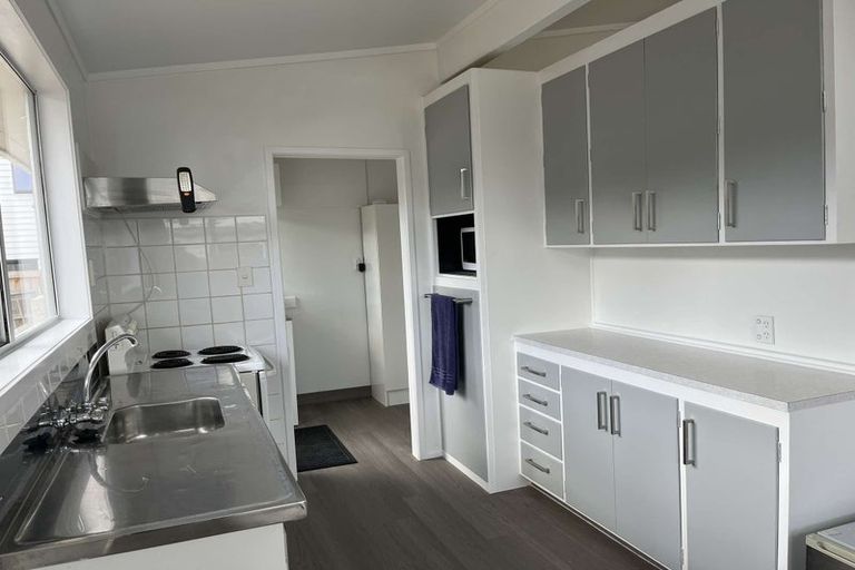 Photo of property in 35 Tabitha Crescent, Henderson, Auckland, 0612