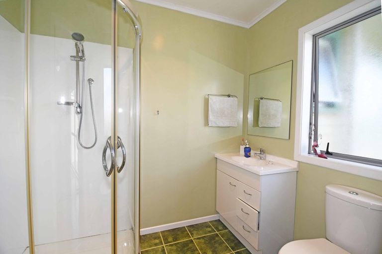 Photo of property in 77 Kaira Road, Kaiwaka, 0573