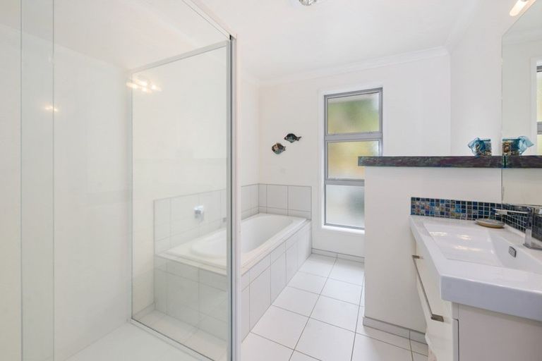 Photo of property in 4 Kestrel Lane, Kinloch, Taupo, 3377