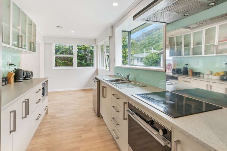 Photo of property in 9 Teal Place, Selwyn Heights, Rotorua, 3015