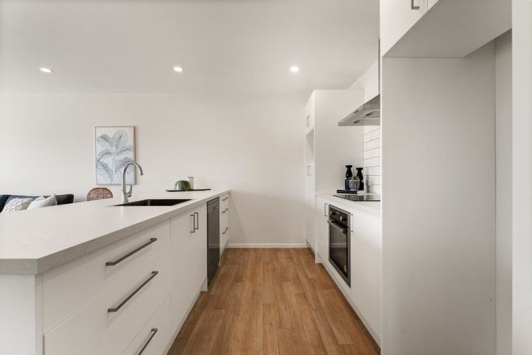 Photo of property in 100 Hagart-alexander Drive, Mosgiel, 9024