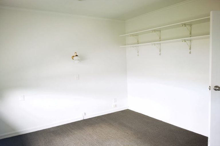 Photo of property in 34 Glenfern Road, Mellons Bay, Auckland, 2014