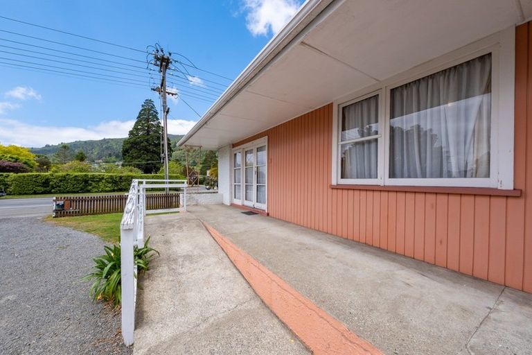 Photo of property in 45a Kent Street, Picton, 7220