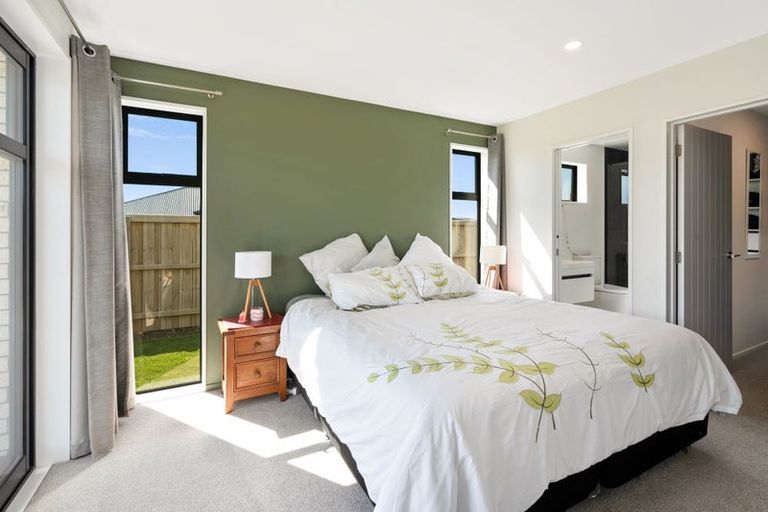 Photo of property in 5b Greenwood Place, Amberley, 7410