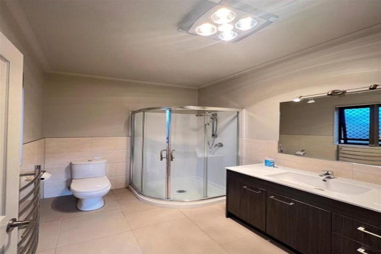 Photo of property in 27 Goh Place, Manurewa, Auckland, 2105