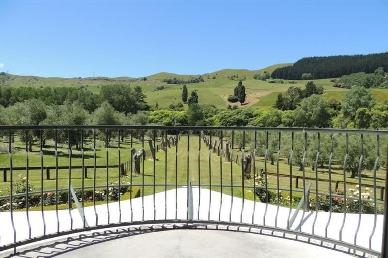 Photo of property in 92 Ellis Wallace Road, Eskdale, Napier, 4182