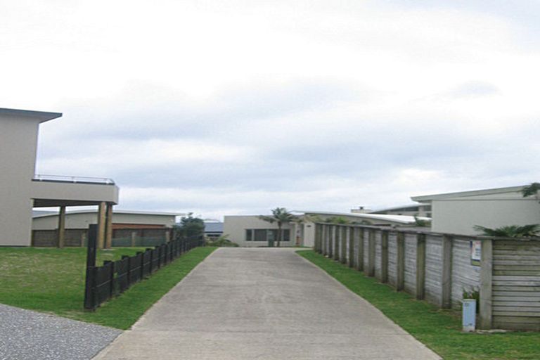 Photo of property in 109 Totara Place, Matarangi, Whitianga, 3592