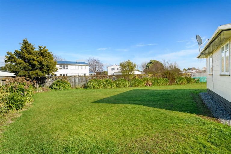 Photo of property in 33 Holland Crescent, Bulls, 4818