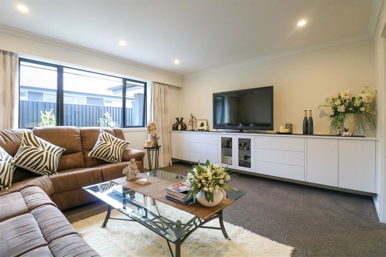 Photo of property in 42 Lazarette Loop, Gleniti, Timaru, 7910