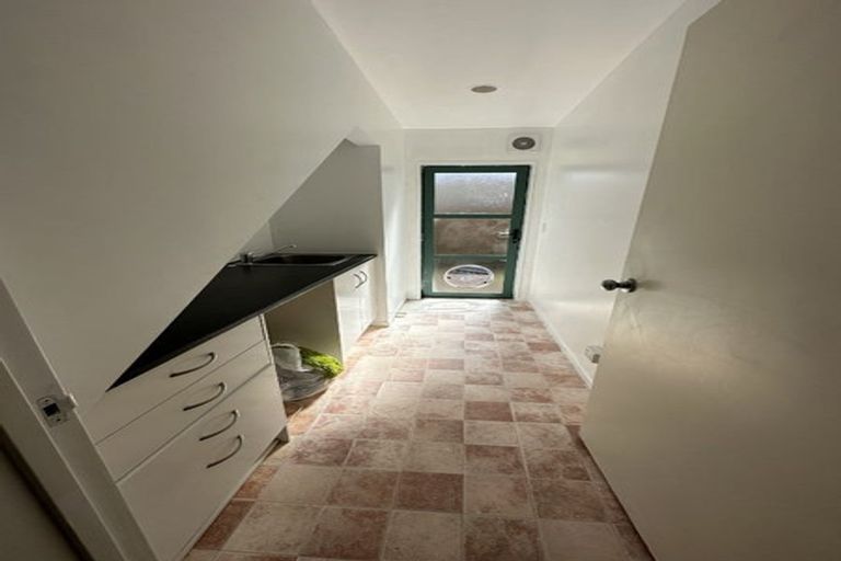 Photo of property in 7a Clematis Avenue, Murrays Bay, Auckland, 0630