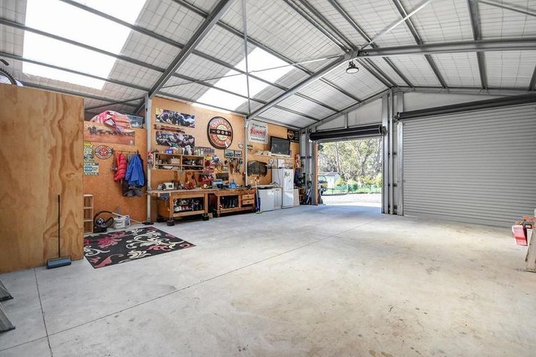 Photo of property in 119 Green Island Bush Road, Blackhead, Dunedin, 9076