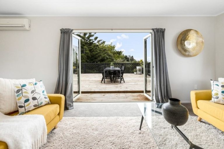 Photo of property in 109 Glengarry Road, Glen Eden, Auckland, 0602