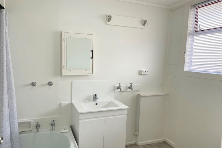 Photo of property in 5/255 Coutts Street, Rongotai, Wellington, 6022