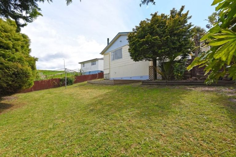 Photo of property in 113 Norana Road, Timberlea, Upper Hutt, 5018