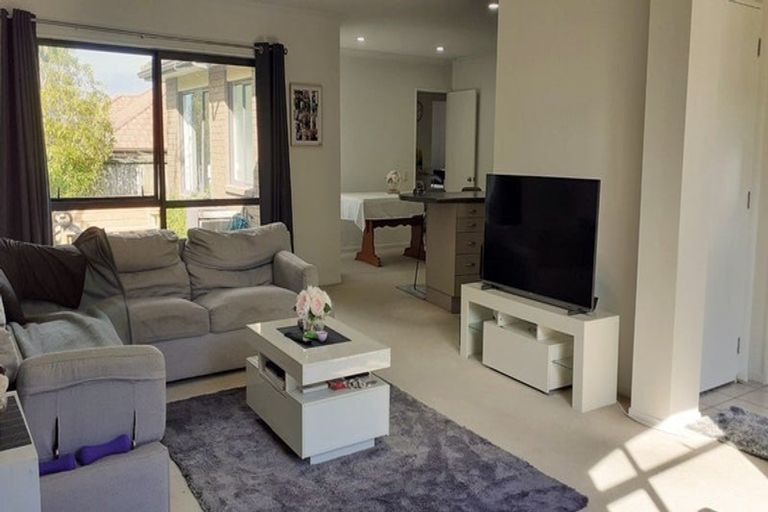 Photo of property in 4a Snave Place, East Tamaki, Auckland, 2013