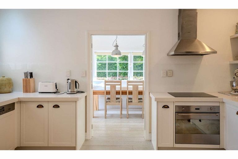 Photo of property in 37 Riverview Road, Kerikeri, 0230