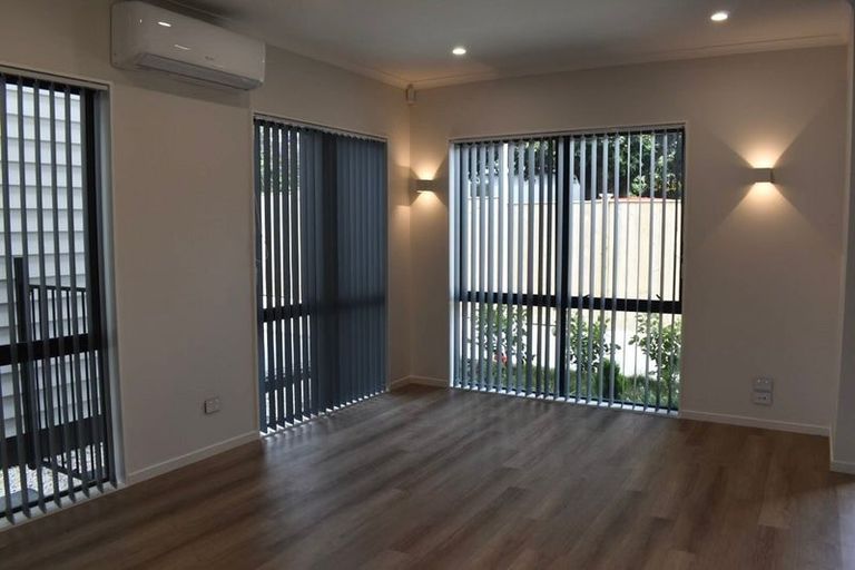Photo of property in 24b Duggan Avenue, Mangere, Auckland, 2022