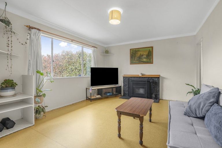 Photo of property in 76 Brandon Street, Featherston, 5710