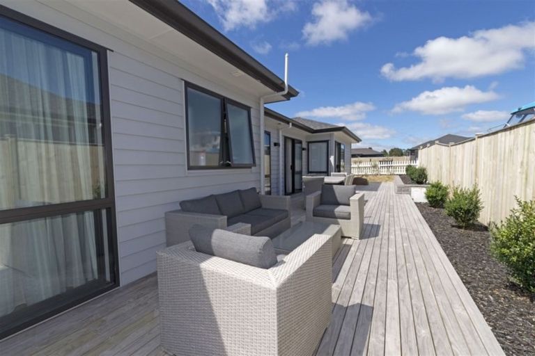Photo of property in 20 Kuawa Drive, Kumeu, 0810