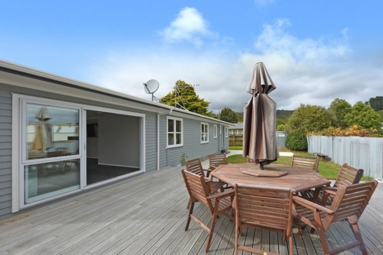 Photo of property in 42 Mountbatten Grove, Clouston Park, Upper Hutt, 5018