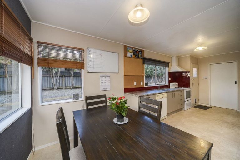 Photo of property in 15 Racecourse Road, Awapuni, Palmerston North, 4412