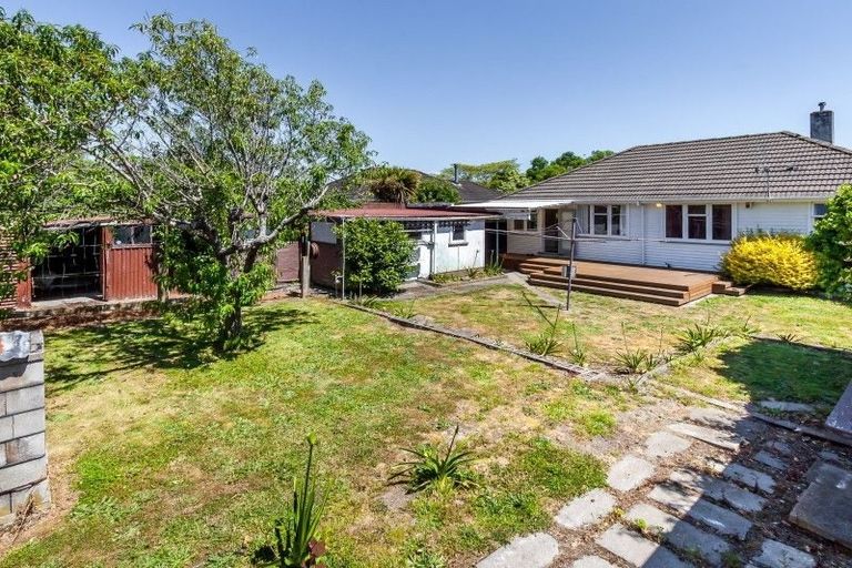Photo of property in 3 Leicester Street, Terrace End, Palmerston North, 4410