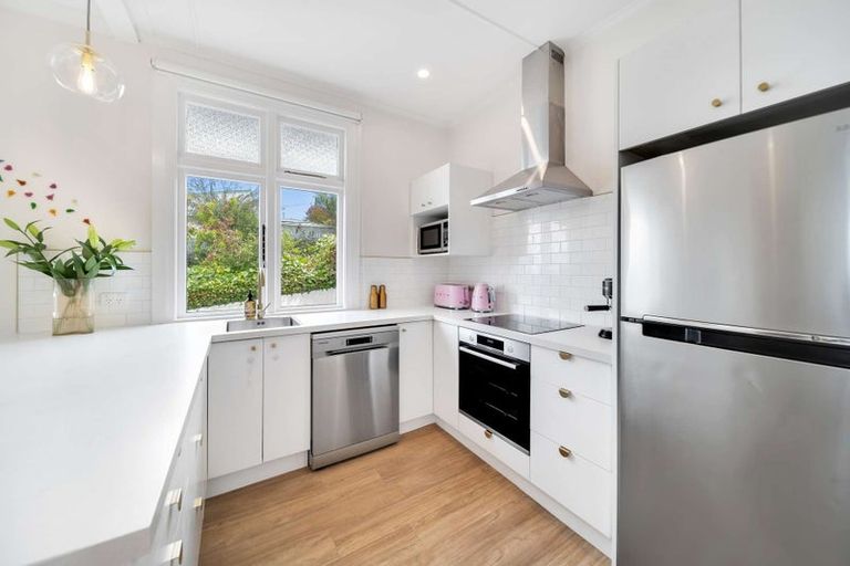 Photo of property in 8a Clyde Street, Oamaru North, Oamaru, 9400