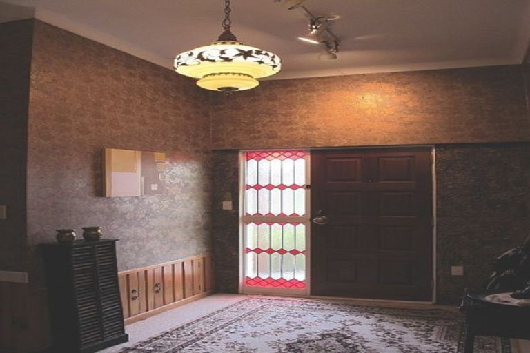 Photo of property in 113 Beach Road, Castor Bay, Auckland, 0620