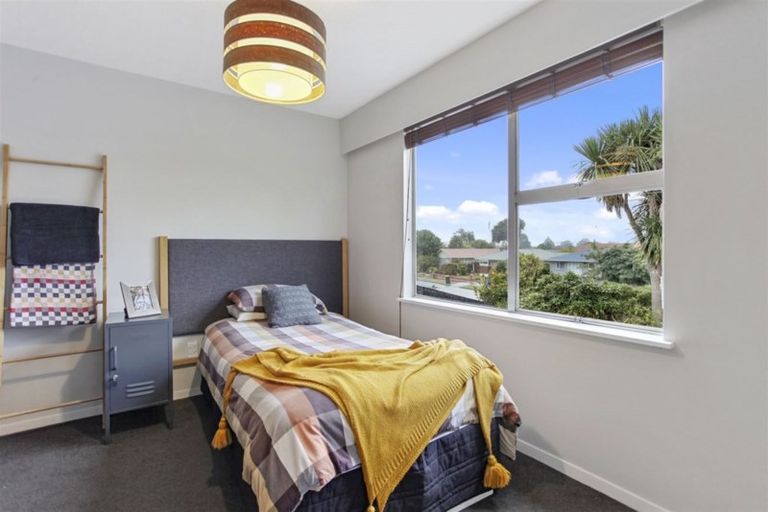 Photo of property in 35 Claridges Road, Casebrook, Christchurch, 8051