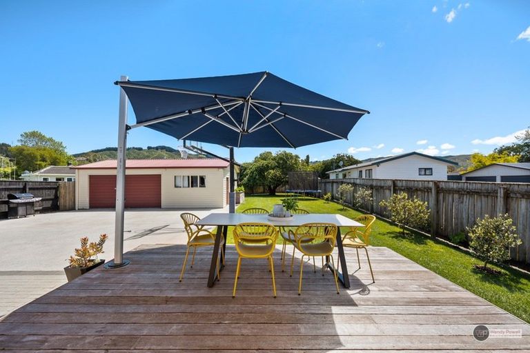 Photo of property in 76 Shakespeare Avenue, Trentham, Upper Hutt, 5018
