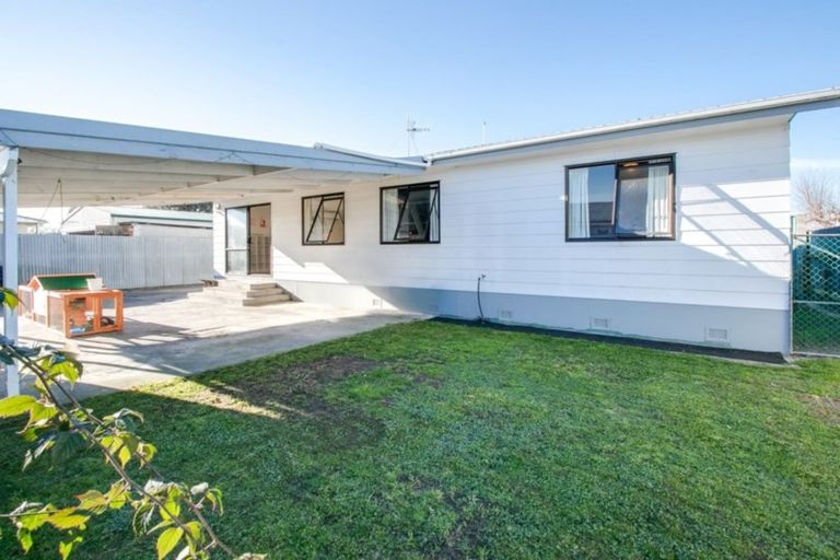 Photo of property in 2/53 Bill Hercock Street, Pirimai, Napier, 4112