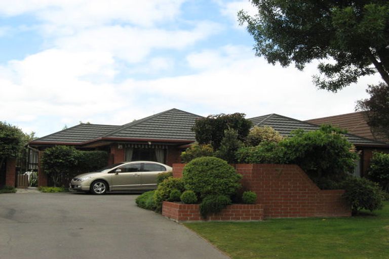 Photo of property in 7 Cricklewood Place, Avonhead, Christchurch, 8042