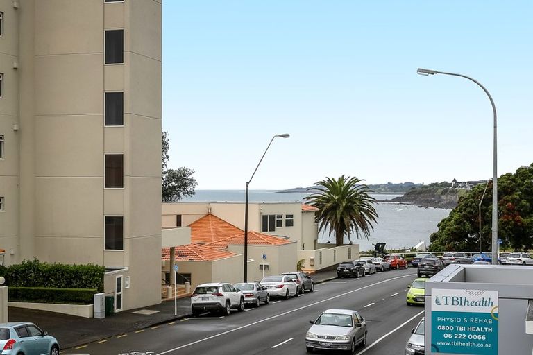 Photo of property in 127 Saint Aubyn Street, New Plymouth, 4310