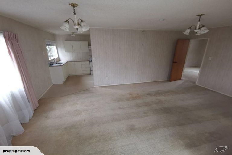 Photo of property in 28 Glynnbrooke Street, Te Atatu South, Auckland, 0610