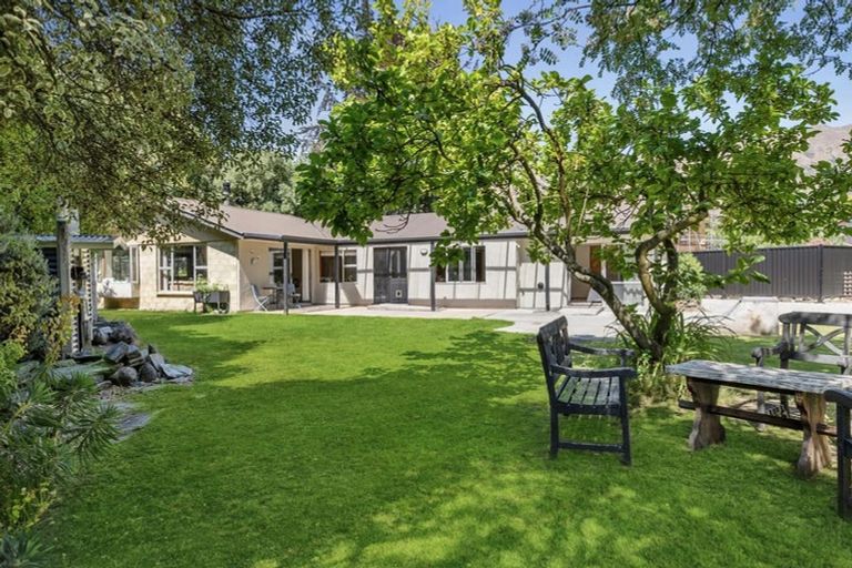 Photo of property in 216 Stone Street, Wanaka, 9305