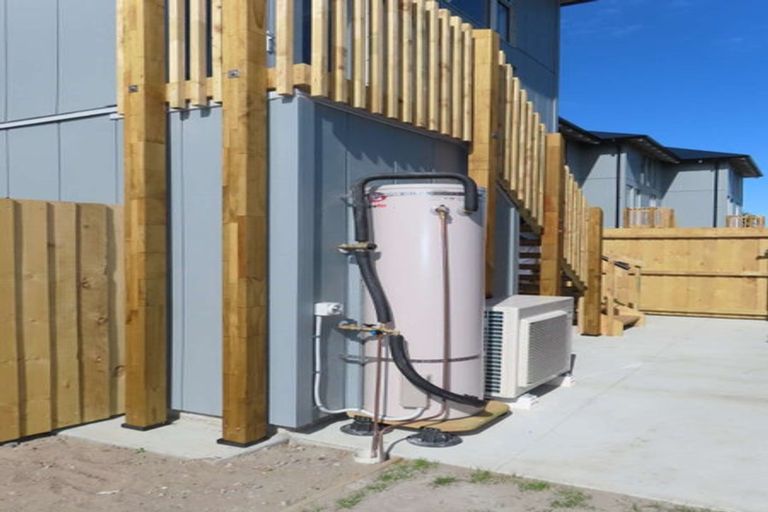 Photo of property in 5/246 Marine Parade, New Brighton, Christchurch, 8061