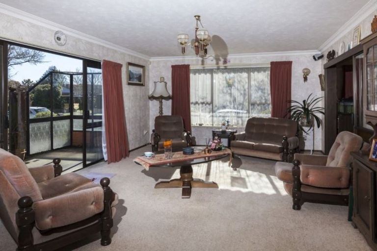 Photo of property in 19 Montclare Avenue, Ilam, Christchurch, 8041