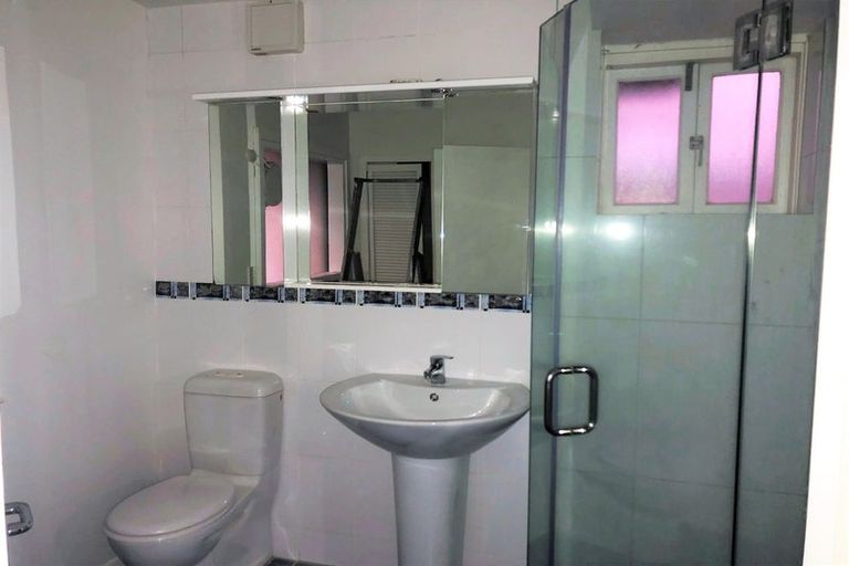 Photo of property in Bond Store Apartments, 8b Egmont Street, Te Aro, Wellington, 6011