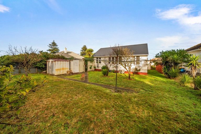 Photo of property in 6 Manchester Street, Patea, 4520