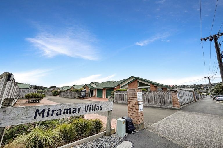 Photo of property in Miramar Villas, 4/3 Byron Street, Miramar, Wellington, 6022