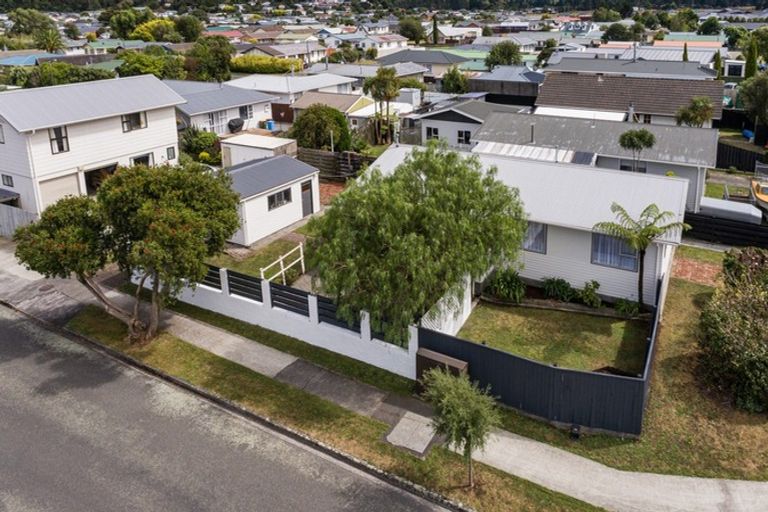 Photo of property in 41 Berkeley Road, Wainuiomata, Lower Hutt, 5014
