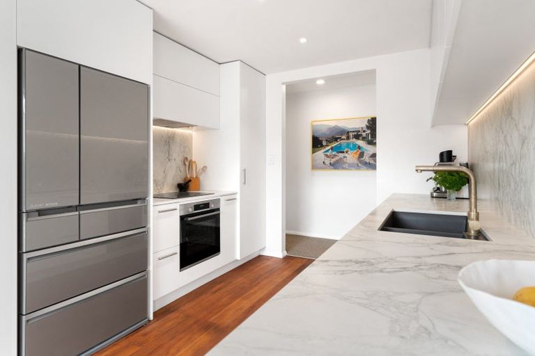 Photo of property in 25 Cambridge Terrace, Masterton, 5810